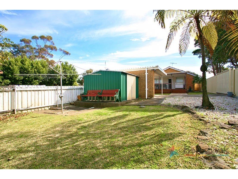 52 Canarys Road, Roselands NSW 2196