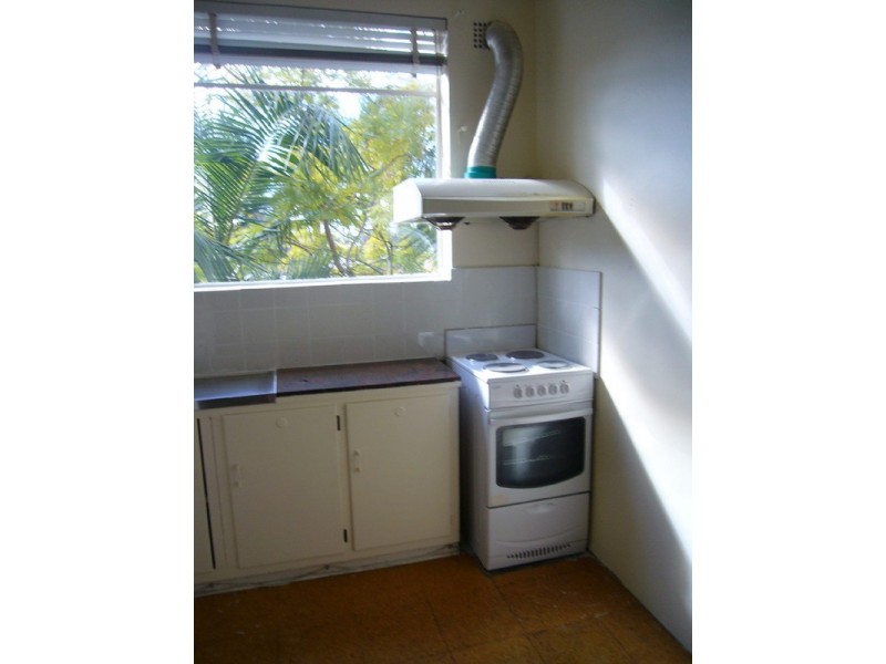 2/297 King Georges Road, Roselands NSW 2196