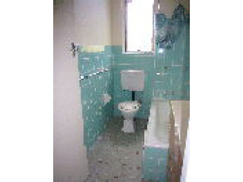 2/297 King Georges Road, Roselands NSW 2196