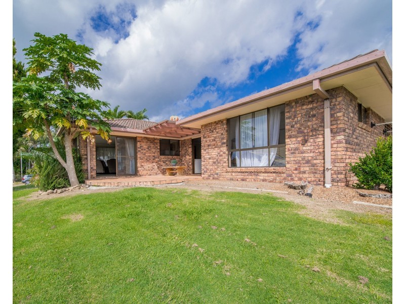 26 Yallakool Drive, Ocean Shores NSW 2483