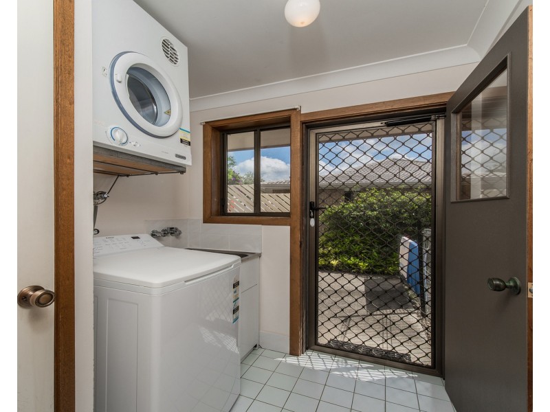 26 Yallakool Drive, Ocean Shores NSW 2483