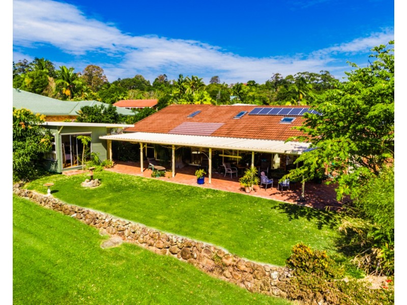 32 Narooma Drive, Ocean Shores NSW 2483