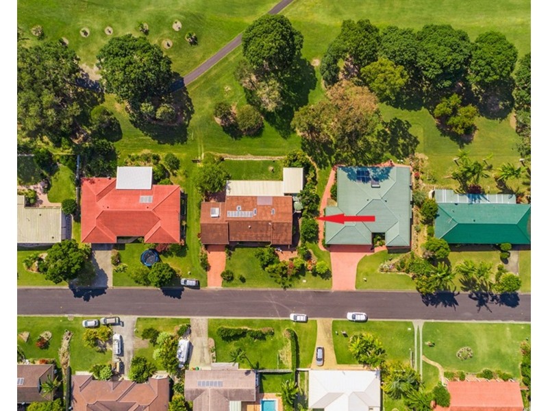 32 Narooma Drive, Ocean Shores NSW 2483