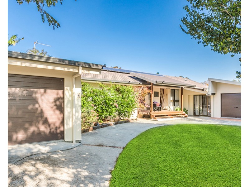 8 Barkala Court, Ocean Shores NSW 2483