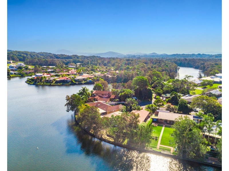 8 Barkala Court, Ocean Shores NSW 2483