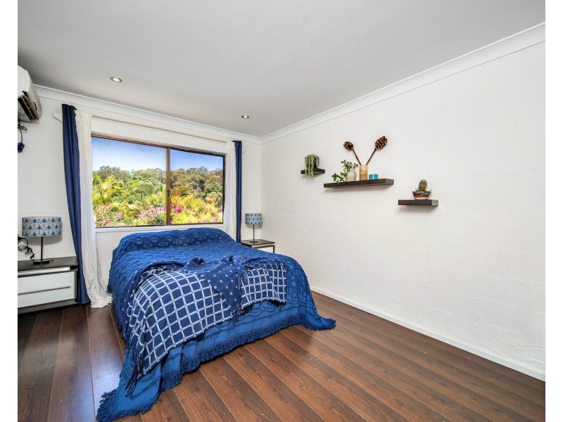 8/2 Arika Avenue, Ocean Shores NSW 2483