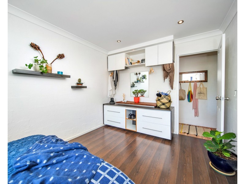 8/2 Arika Avenue, Ocean Shores NSW 2483