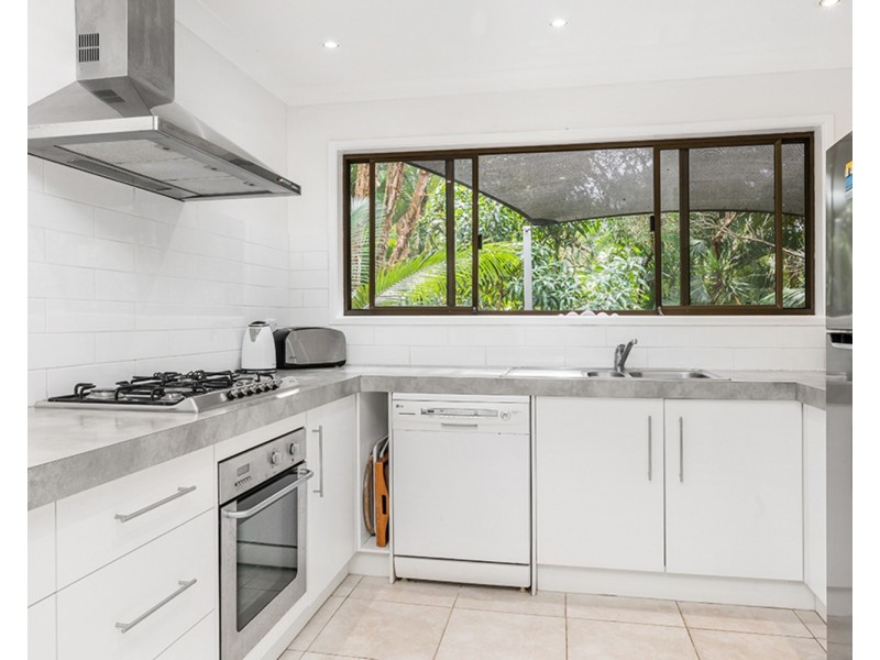18  Peter Street, South Golden Beach NSW 2483