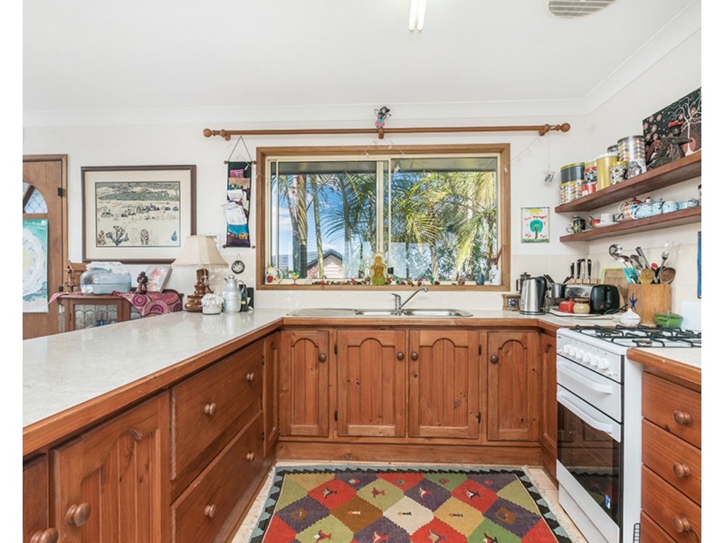 50 Tongarra Drive, Ocean Shores NSW 2483
