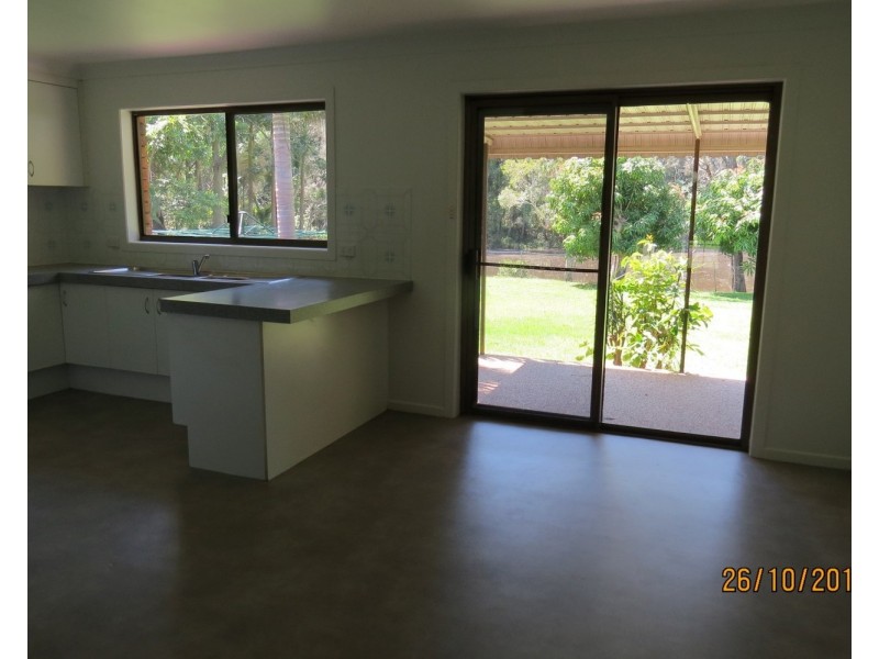 140 Balemo Drive, Ocean Shores NSW 2483