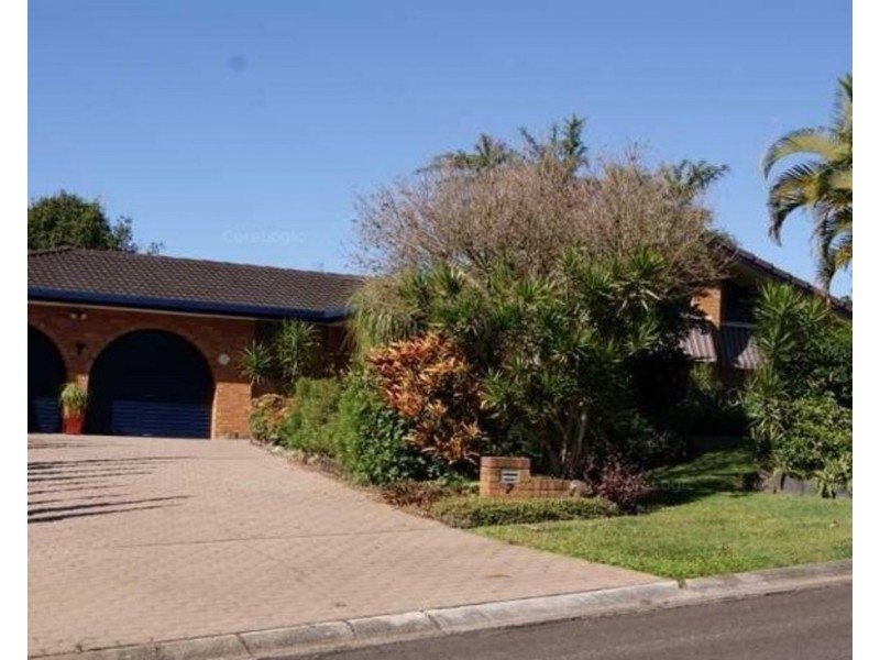 7 Nargoon Court, Ocean Shores NSW 2483