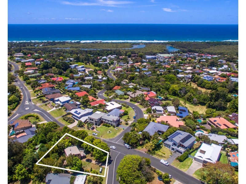 35 Warrambool Road, Ocean Shores NSW 2483