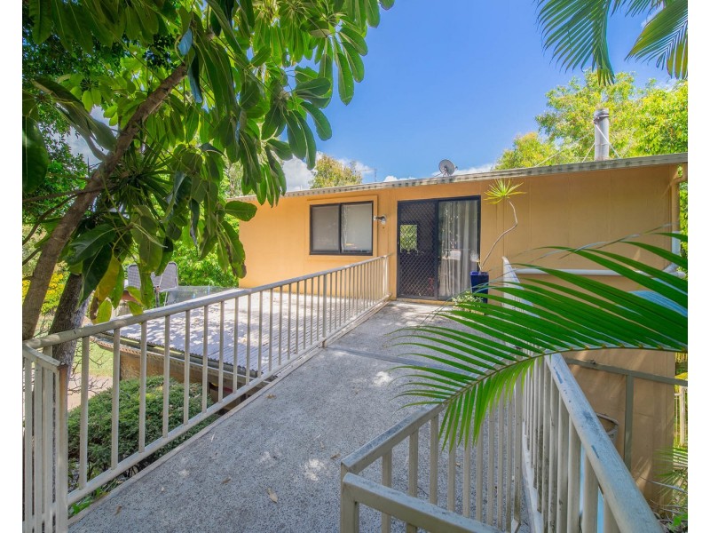 35 Warrambool Road, Ocean Shores NSW 2483