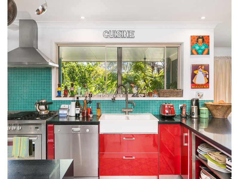 20 Narooma Drive, Ocean Shores NSW 2483