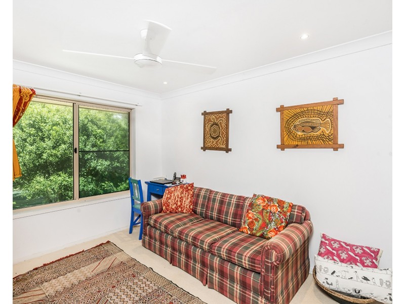 20 Narooma Drive, Ocean Shores NSW 2483