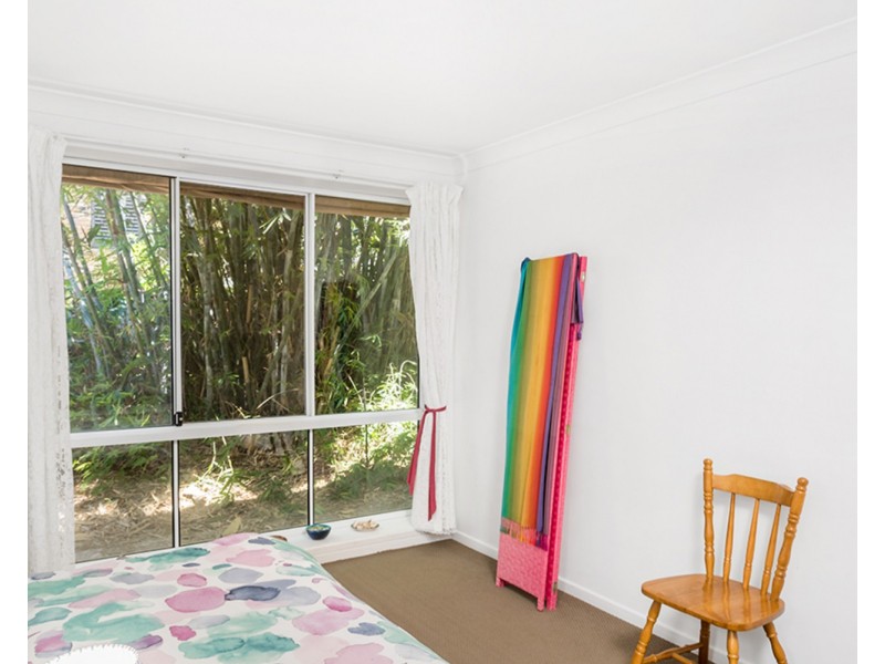 20 Narooma Drive, Ocean Shores NSW 2483
