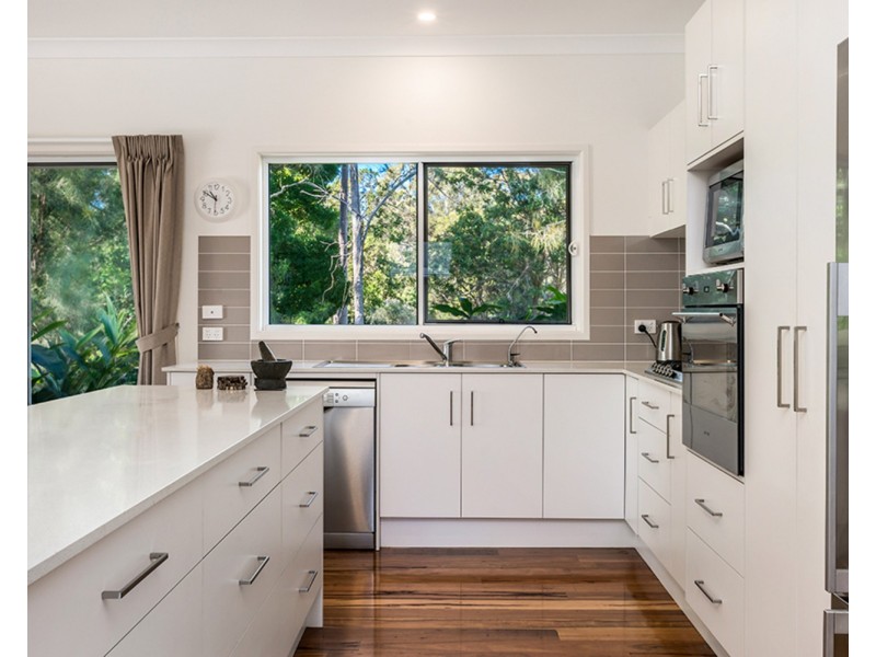 2/80 Balemo Drive, Ocean Shores NSW 2483