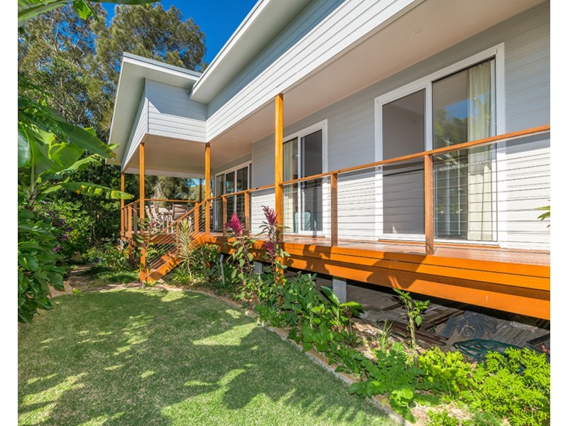 2/80 Balemo Drive, Ocean Shores NSW 2483