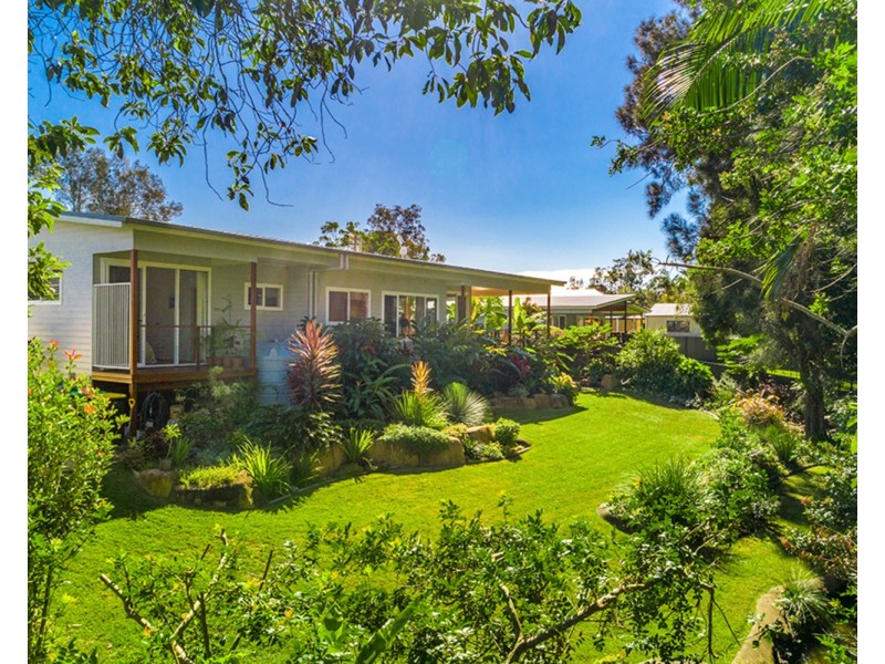 2/80 Balemo Drive, Ocean Shores NSW 2483