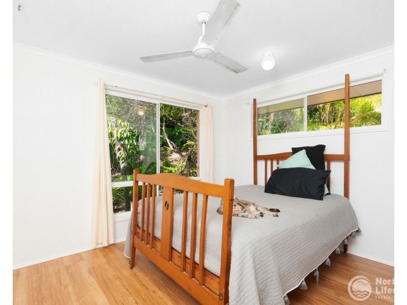 10  Gin Gin Crescent, Ocean Shores NSW 2483