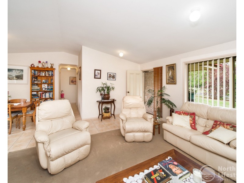 135 Shara Blvd, Ocean Shores NSW 2483