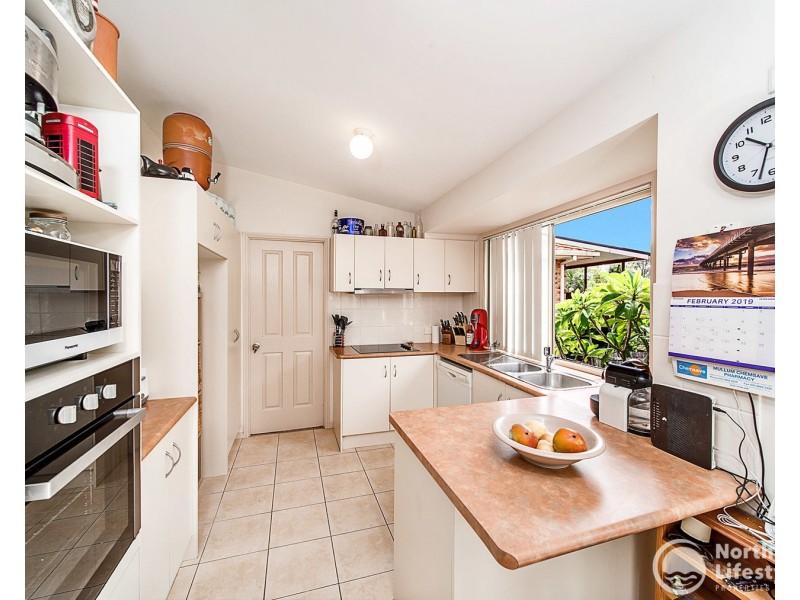 135 Shara Blvd, Ocean Shores NSW 2483