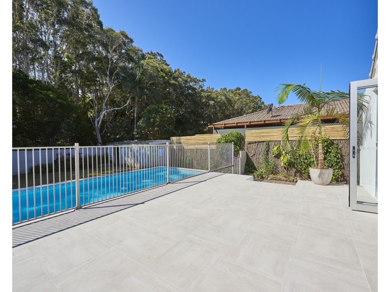 9 Gloria Street, South Golden Beach NSW 2483