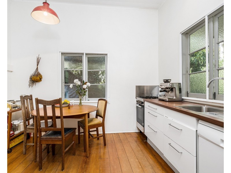 4 Clifford Street, South Golden Beach NSW 2483