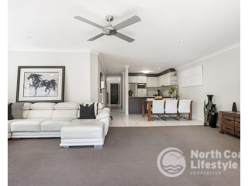 4/3 Bindaree Way, Ocean Shores NSW 2483