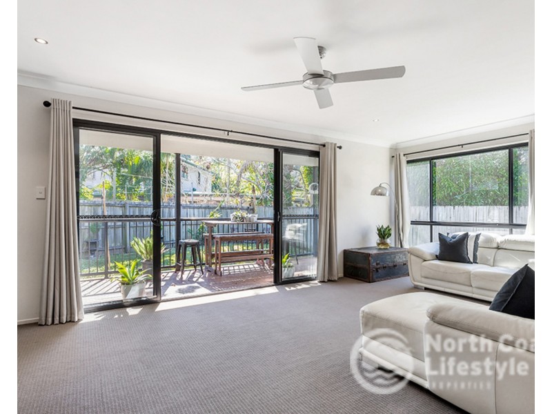 4/3 Bindaree Way, Ocean Shores NSW 2483
