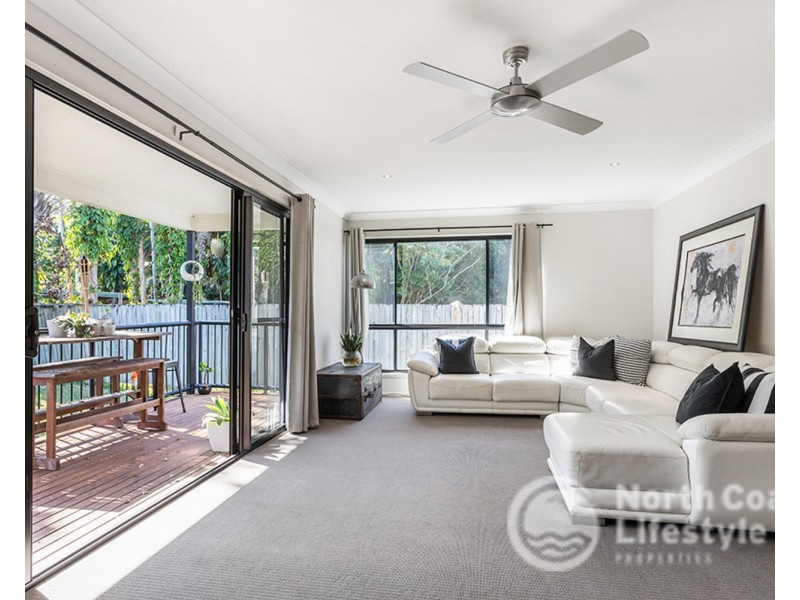 4/3 Bindaree Way, Ocean Shores NSW 2483