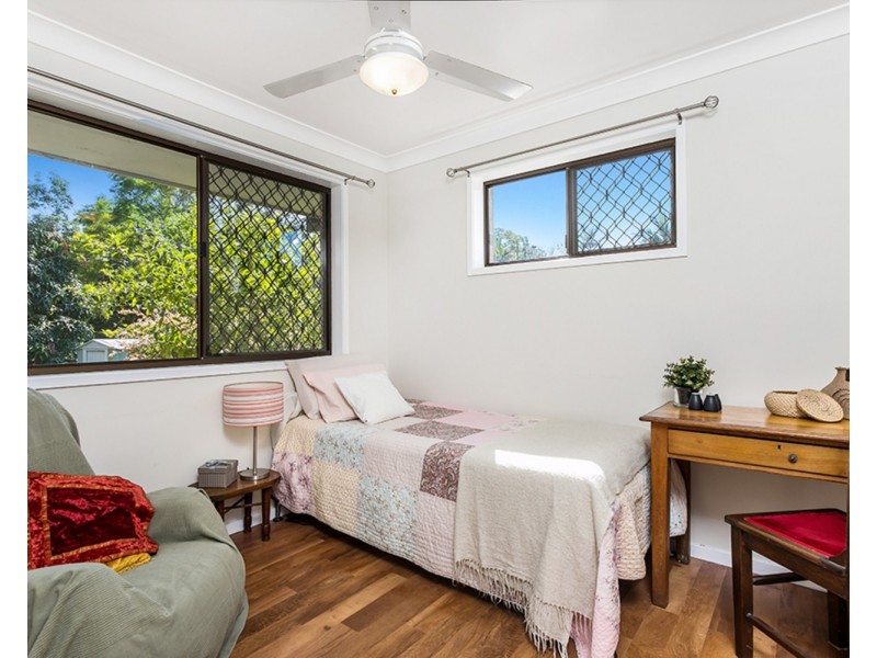 20 Tindara Avenue, Ocean Shores NSW 2483