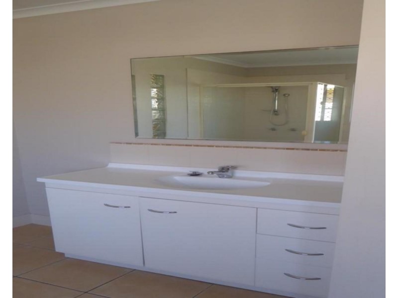 2/5 Aloota Crescent, Ocean Shores NSW 2483