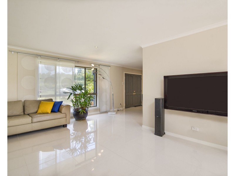 54 Narooma Drive, Ocean Shores NSW 2483