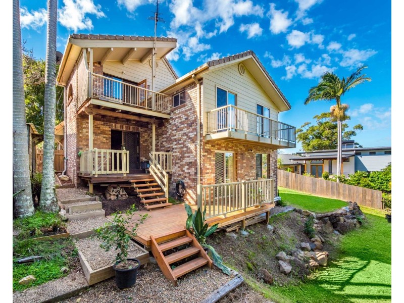 7 Yackatoon Court, Ocean Shores NSW 2483