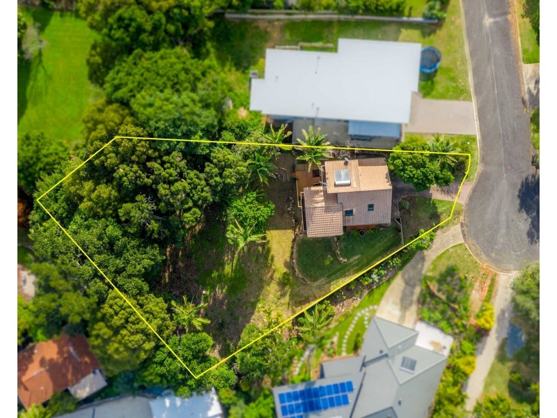 7 Yackatoon Court, Ocean Shores NSW 2483