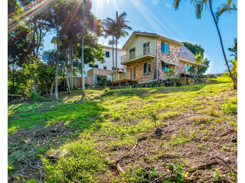 7 Yackatoon Court, Ocean Shores NSW 2483