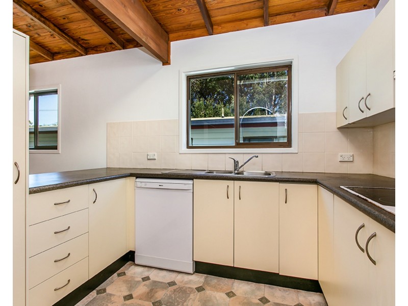 6 North Head Road, New Brighton NSW 2483