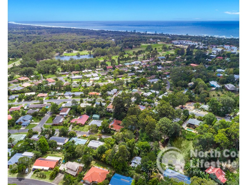 15 Dandaloo Way, Ocean Shores NSW 2483