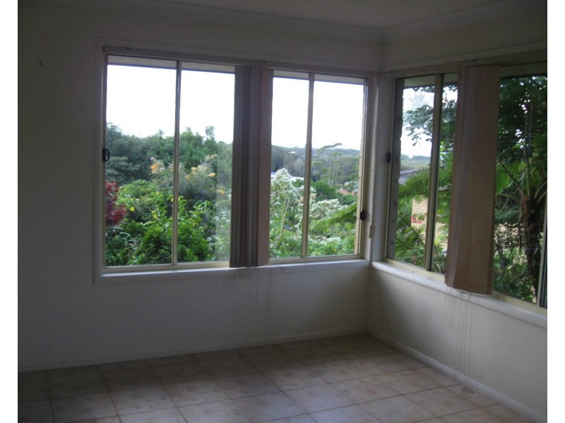 7 Jarrah Crescent, Ocean Shores NSW 2483