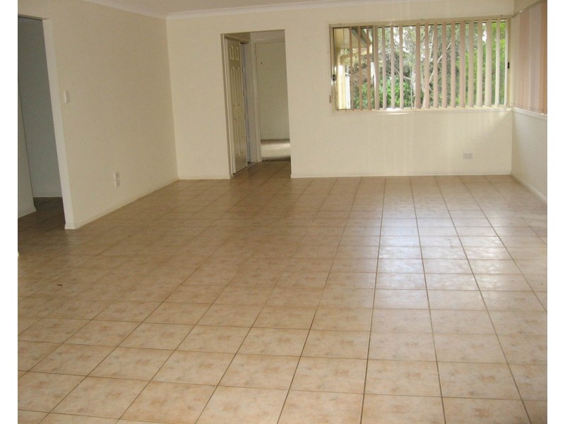 7 Jarrah Crescent, Ocean Shores NSW 2483