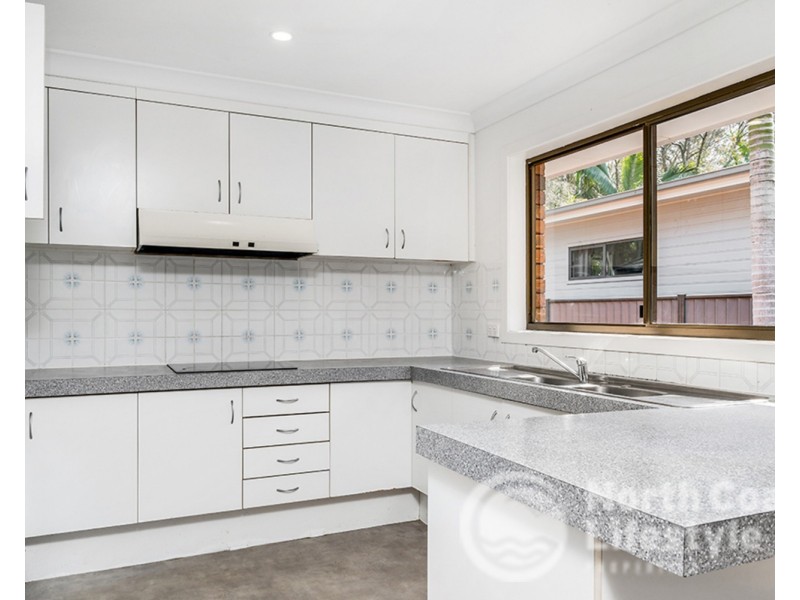 140 Balemo Drive, Ocean Shores NSW 2483