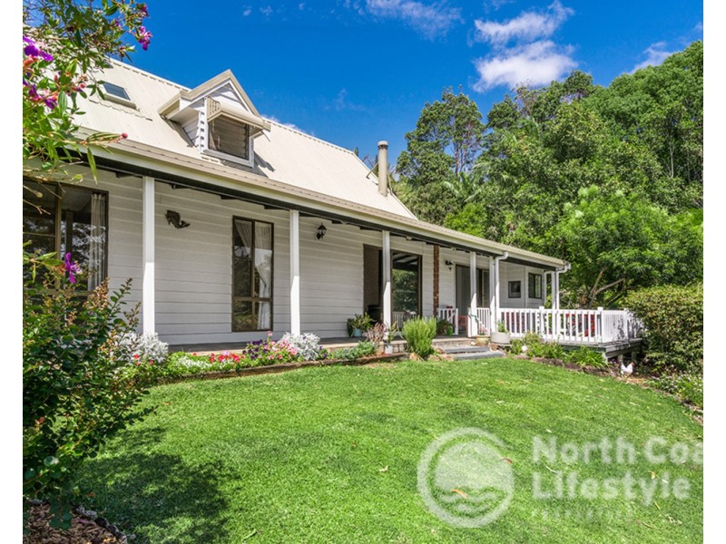 4 Harah Court, Ocean Shores NSW 2483