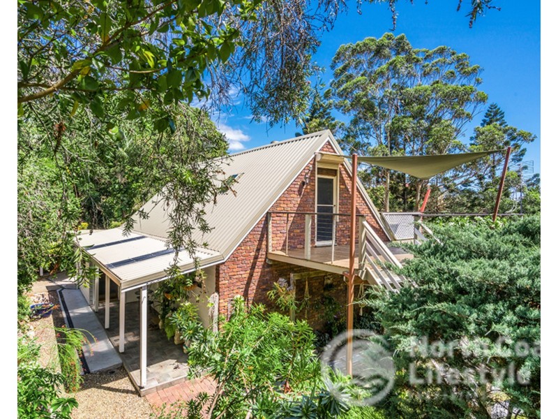 4 Harah Court, Ocean Shores NSW 2483