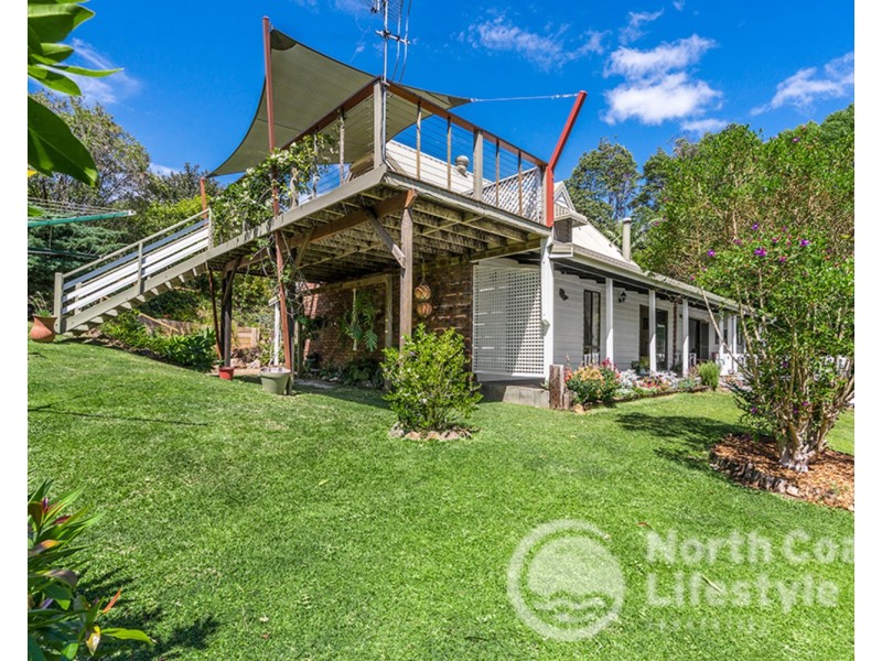 4 Harah Court, Ocean Shores NSW 2483