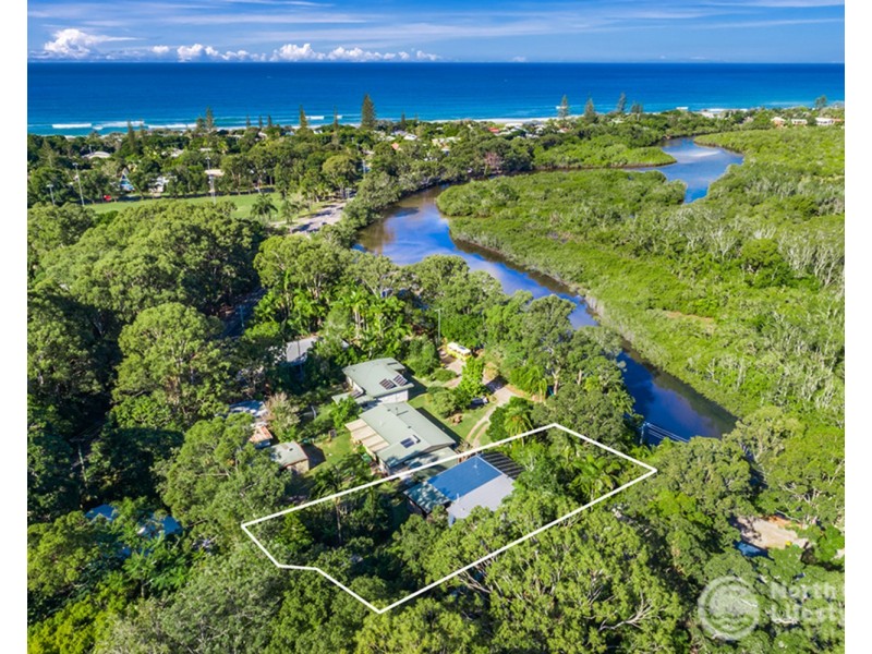 8 Casons Road, New Brighton NSW 2483