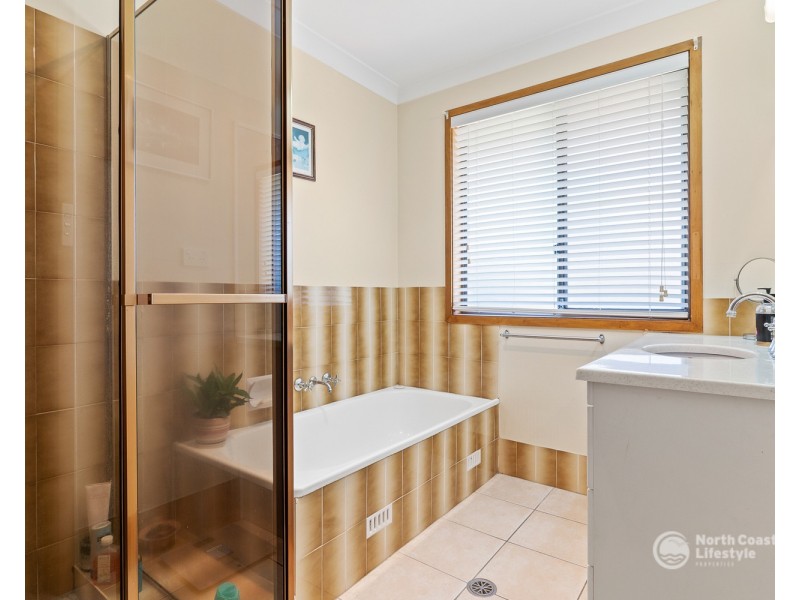 12 Pandanus Court, Brunswick Heads NSW 2483