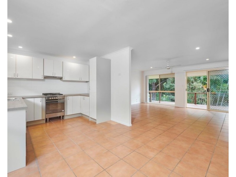 2/3 Kuringai Way, Ocean Shores NSW 2483