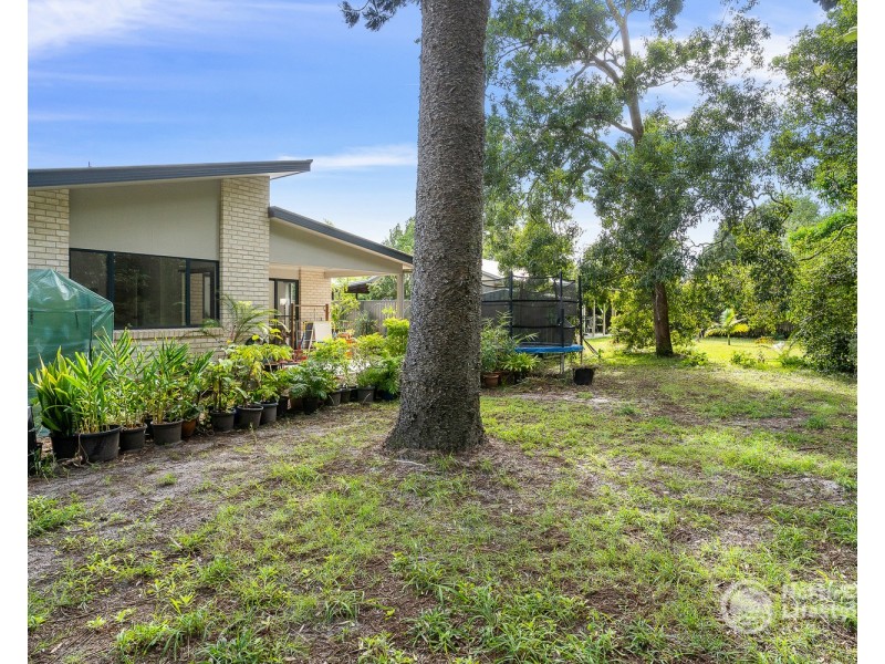 2/15 Boondoon Crescent, Ocean Shores NSW 2483