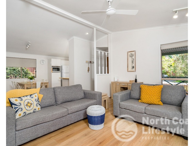 11 Royal Avenue, South Golden Beach NSW 2483